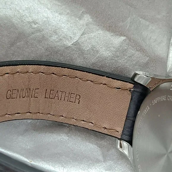 Victorinox Swiss Army Alliance Chronograph Watch 241298 $595 MSRP NEW in Box - Picture 8 of 12